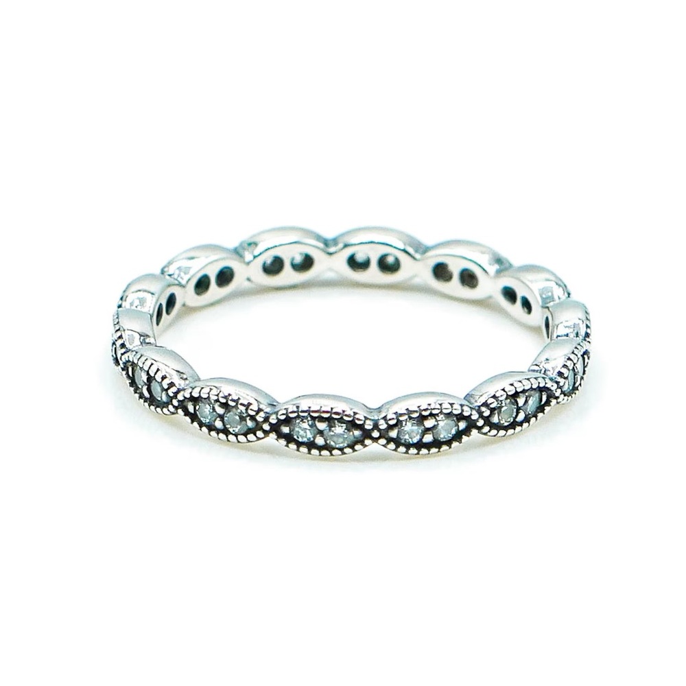 Pandora Sparkling Leaves Stackable Ring